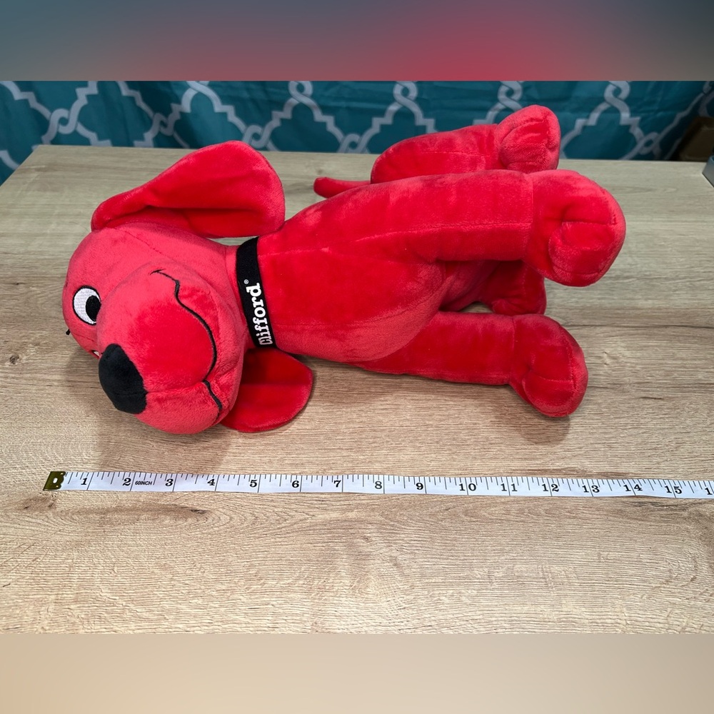Clifford The Big Red Dog Plush - Picture 6 of 10